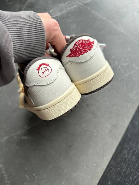 Nike Jordan 1 Retro Low OG SP Travis Scott &ldquo;Reverse Mocha&rdquo; #DJR141 фото