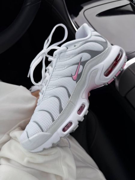 Nike Air Max TN Plus White Grey Pink TN4747 фото