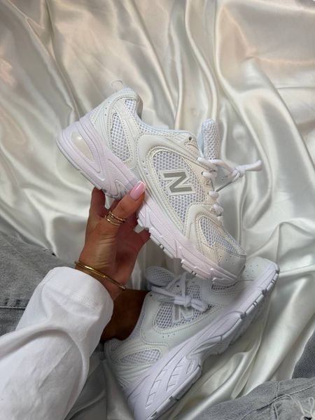 Жіночі кросівки New Balance 530 White 5665 фото