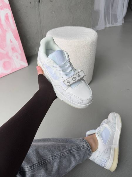Louis Vuitton Trainer Sneaker White  R036 фото