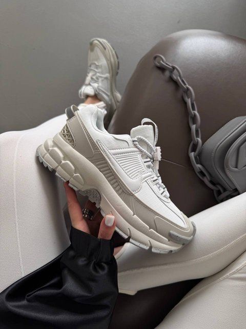 Nike Zoom Vomero Roam Summit White-Light Bone Zo0448 фото