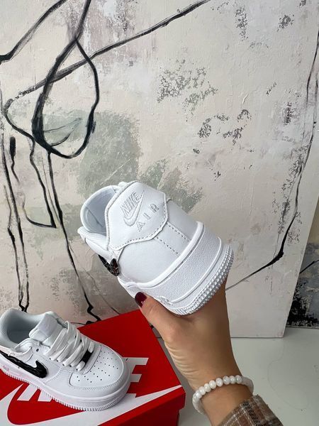 Nike Air Force 1 &rsquo;07 LX Molten White/Black #DNK35 фото
