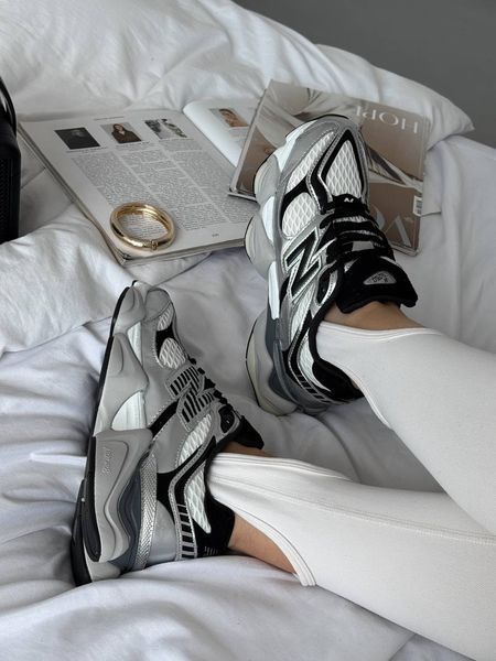 Женские и мужские кроссовки New Balance 9060 Shoe Palace X  Metallic 49499 фото