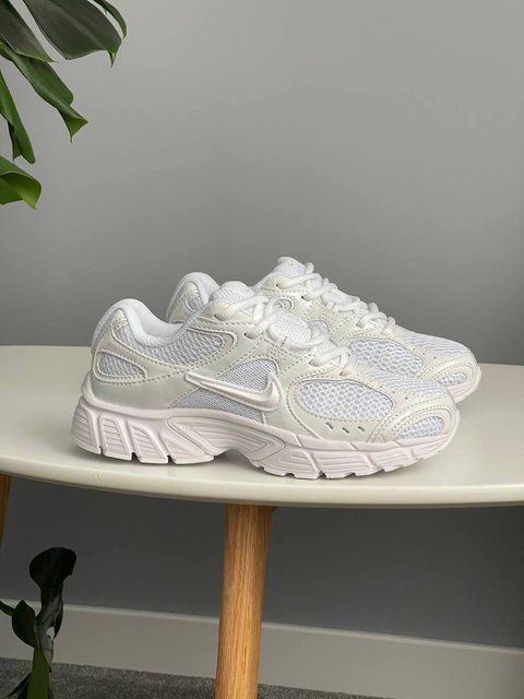 Nike V5 RNR Full White ZO8484 фото