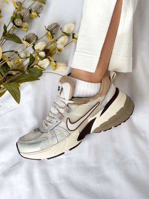 Nike V2K Run Light Orewood Brown Beige Fd536 фото