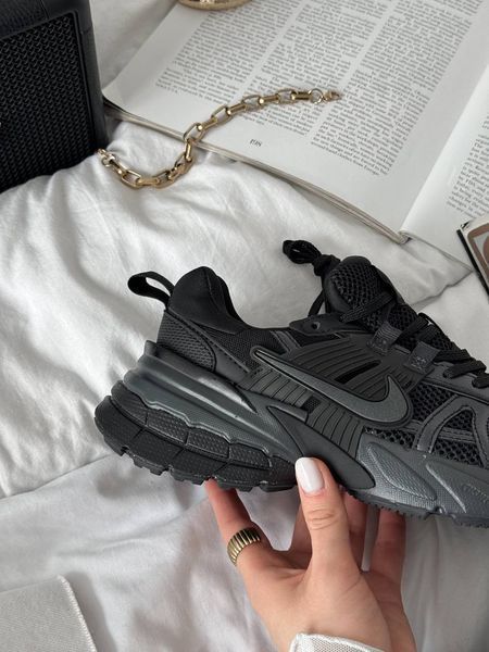 Nike Runtekk Triple Black FG34535 фото