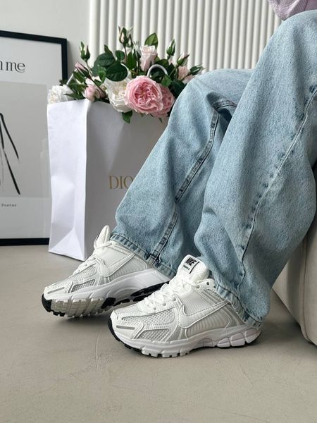 Nike Zoom Vomero 5 White Z03363 фото